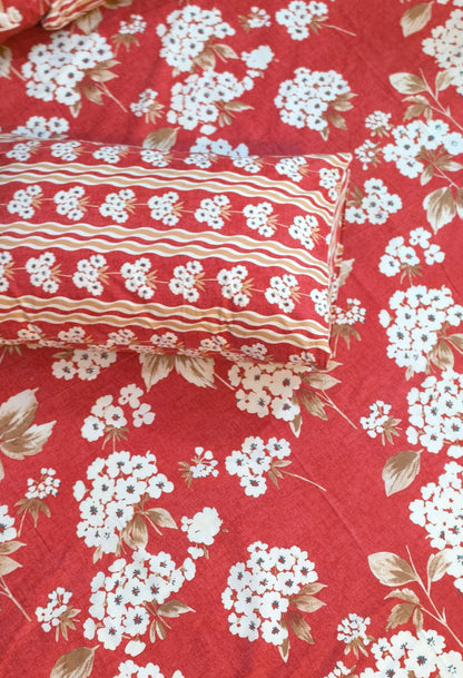 SM-128: Cotton Bedsheet with 4 Pillows