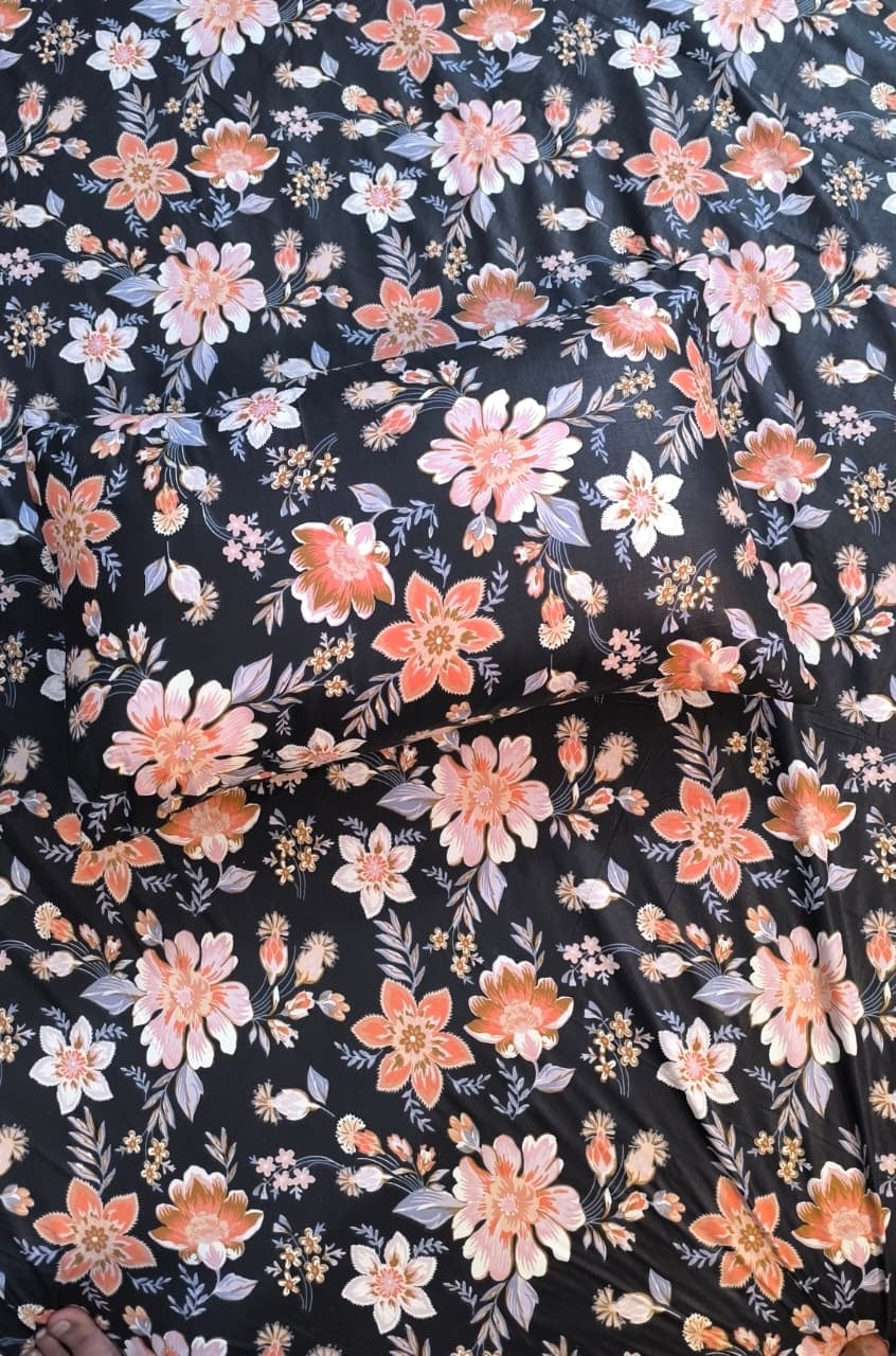 SM-116: Cotton Bedsheet with 4 Pillows