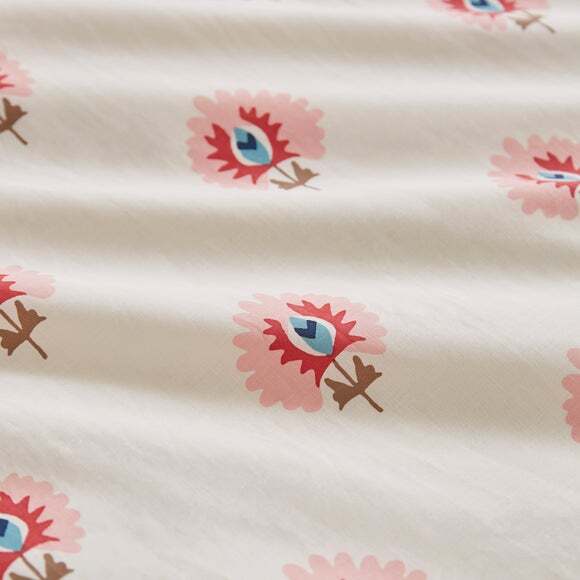 SM-138: Cotton Bedsheet with 4 Pillows