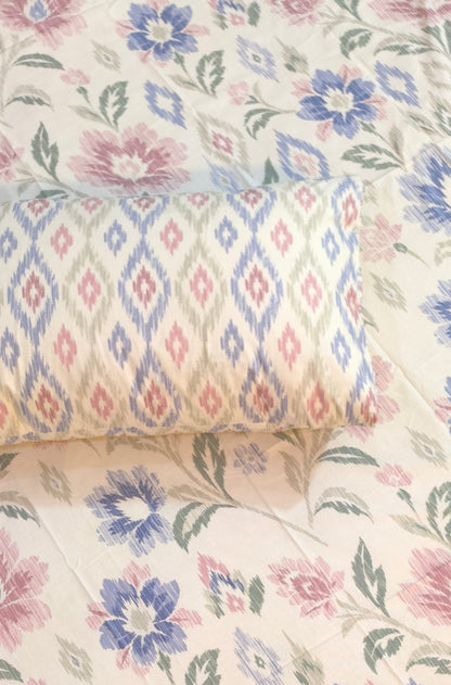 SM-132: Cotton Bedsheet with 4 Pillows