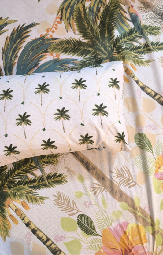 SM-139: Cotton Bedsheet with 4 Pillows