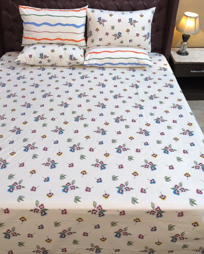 SM-124: Cotton Bedsheet with 4 Pillows
